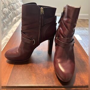 Vince Camuto Signature Burgundy Vi Fantasio Boots